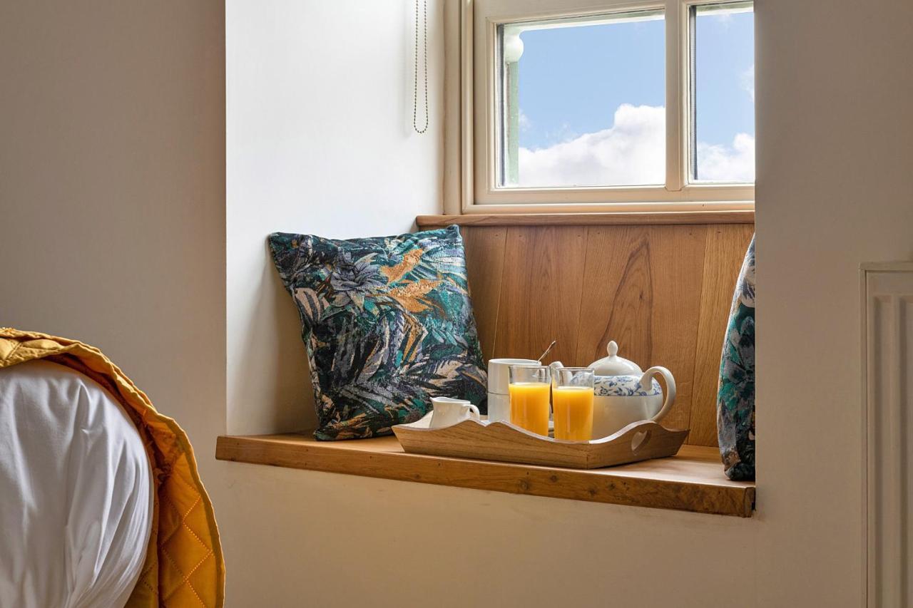 Finest Retreats - Moelis Granary - Luxury Cottage With Hot Tub Llandrillo Extérieur photo
